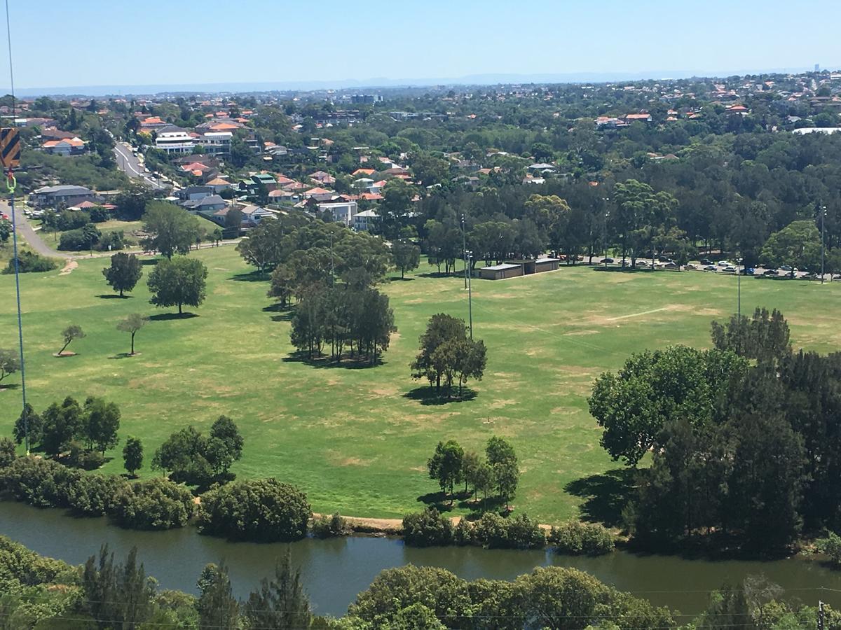 Panoramic Views In Luxurious Brand New Apartment Sidney Exterior foto